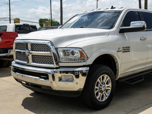 Used 2018 RAM 2500 Laramie AWD/4WD image 13