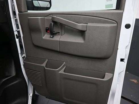 New 2026 GMC Savana 2500 Extended w/ Enhanced Convenience Package image 12