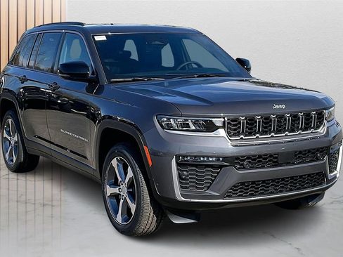 New 2026 Jeep Grand Cherokee Limited w/ Luxury Tech Group II AWD/4WD image 2