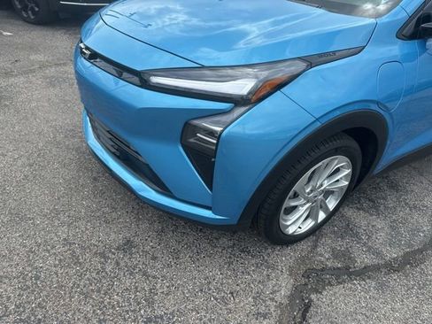 New 2027 Chevrolet Bolt LT FWD image 9