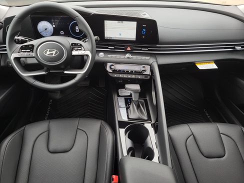 New 2026 Hyundai Elantra Limited FWD image 13