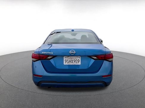 Used 2025 Nissan Sentra SV FWD image 10