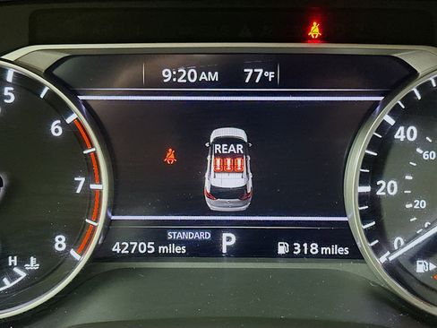 Used 2025 Nissan Rogue SV image 19