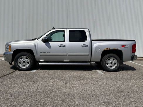 Used 2013 Chevrolet Silverado 1500 LT w/ All-Star Edition AWD/4WD image 2