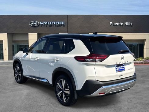 Used 2023 Nissan Rogue Platinum w/ Platinum Premium Package image 4