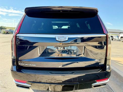 Used 2023 Cadillac Escalade ESV Premium Luxury w/ LPO, Radiant Package image 5