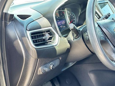 Used 2019 Chevrolet Equinox LT FWD image 10