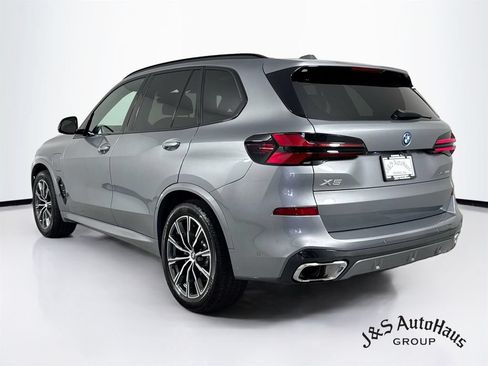 Used 2024 BMW X5 xDrive50e w/ M Sport Package AWD/4WD image 5
