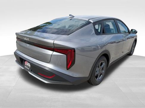 New 2026 Kia K4 FWD image 7