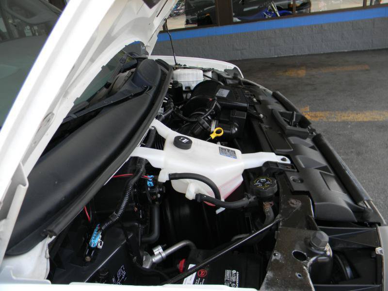 Used 2019 Chevrolet Express 2500 w/ Driver Convenience Package RWD image 21