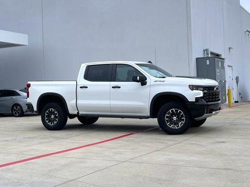 Used 2022 Chevrolet Silverado 1500 ZR2 AWD/4WD image 5