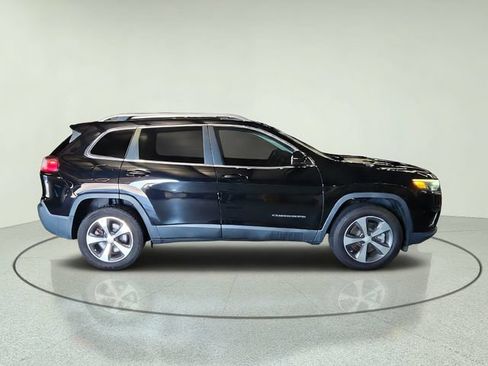 Used 2019 Jeep Cherokee Limited AWD/4WD image 2