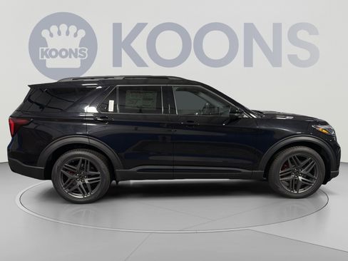 New 2026 Ford Explorer ST w/ Sun And Sound Package AWD/4WD image 8
