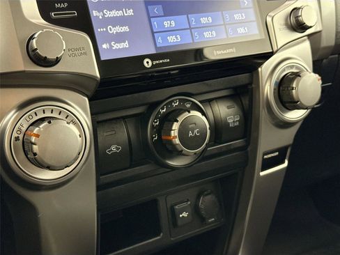 Certified 2024 Toyota 4Runner SR5 AWD/4WD image 23