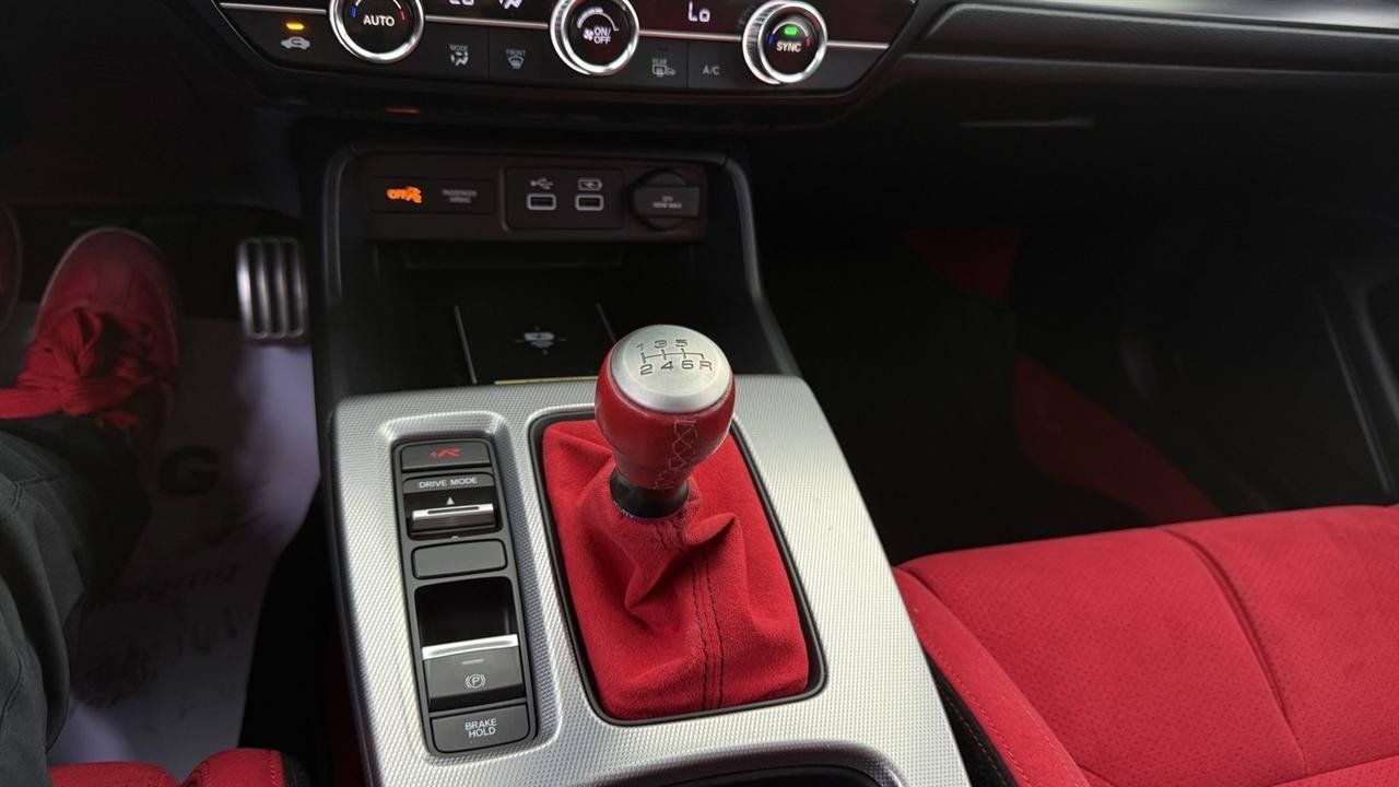 Used 2024 Honda Civic Type R image 32