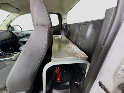 Used 2022 Chevrolet Colorado LT w/ Fleet Safety Package image 24