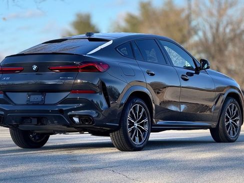 New 2026 BMW X6 xDrive40i w/ Climate Comfort Package image 8