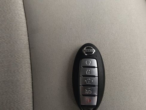 Used 2021 Nissan Altima 2.5 SV w/ SV Premium Package image 32