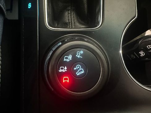 Used 2017 Ford Explorer Limited image 40