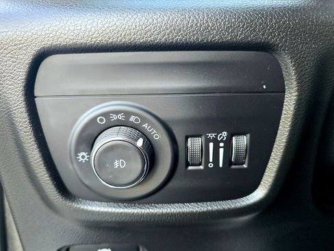 Certified 2024 Jeep Grand Cherokee L Limited w/ Luxury Tech Group II image 17