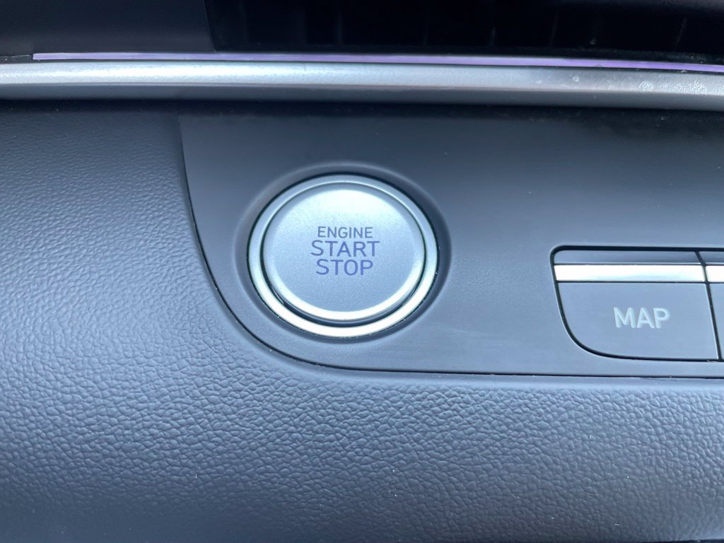 Used 2024 Hyundai Elantra Limited FWD image 39