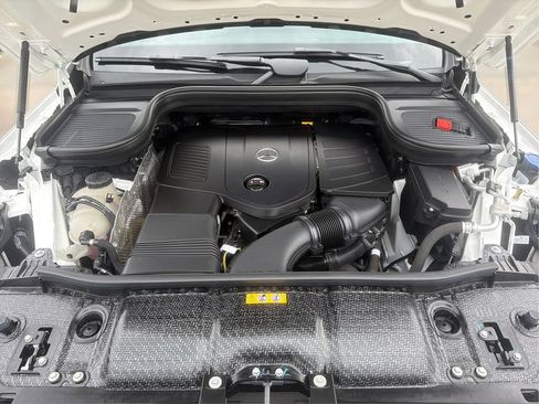 Used 2025 Mercedes-Benz GLE 350 4MATIC image 24