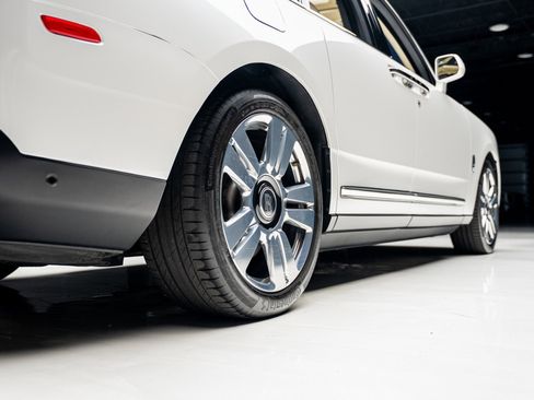 Used 2019 Rolls-Royce Cullinan image 80