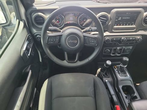 Used 2023 Jeep Wrangler Unlimited Sport AWD/4WD image 11