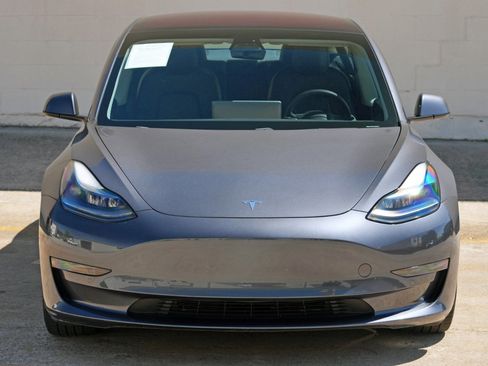 Used 2021 Tesla Model 3 Standard Range Plus image 44