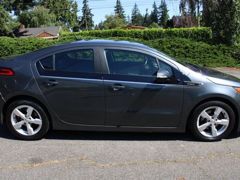 Used 2013 Chevrolet Volt Premium w/ Premium Trim Package FWD image 12