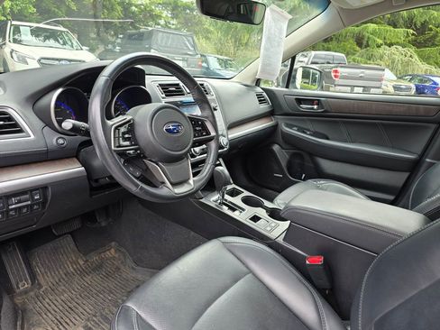 Used 2019 Subaru Outback 3.6R Limited w/ Popular Package #2 AWD/4WD image 11