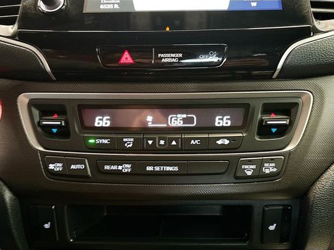 Used 2025 Honda Passport TrailSport image 16