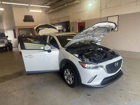 Used 2016 MAZDA CX-3 Touring w/ Premium Package AWD/4WD image 9