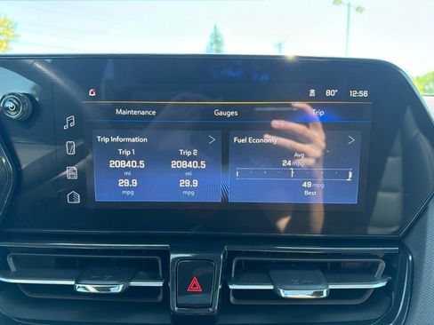 Used 2024 Chevrolet TrailBlazer RS w/ Convenience Package AWD/4WD image 19