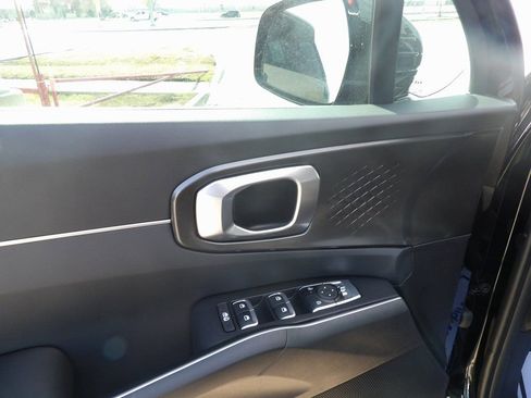 New 2026 Kia Sorento LX image 11