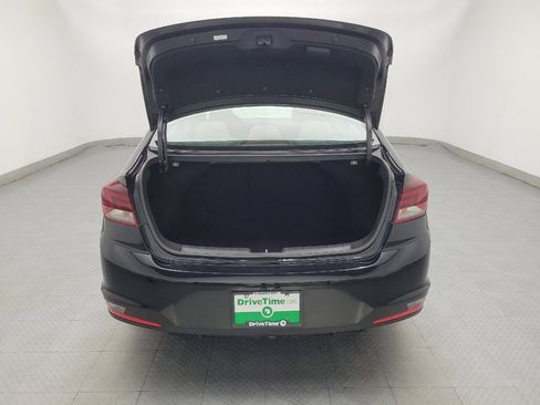 Used 2020 Hyundai Elantra SE FWD image 29