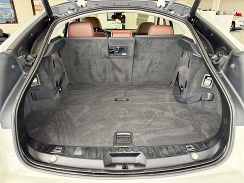 Used 2014 BMW 535i Gran Turismo image 9