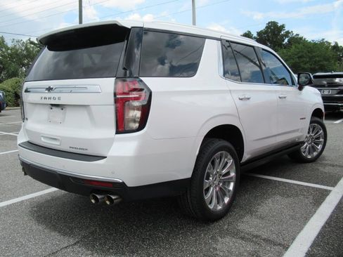 Used 2023 Chevrolet Tahoe Premier AWD/4WD image 4