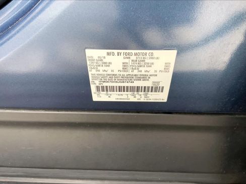 Used 2018 Ford Explorer XLT w/ Equipment Group 202A FWD image 32