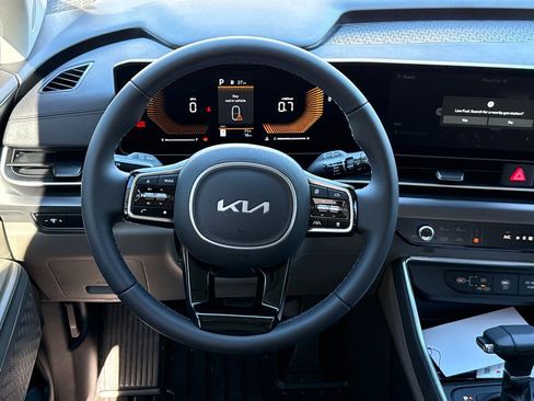 New 2026 Kia Carnival LXS image 20