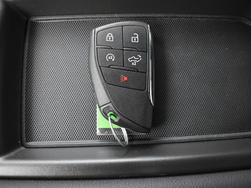 Used 2025 GMC Sierra 1500 SLE w/ Preferred Package image 11