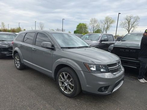 Used 2019 Dodge Journey GT w/ Driver Convenience Group AWD/4WD image 3
