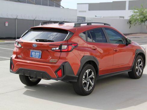 Used 2025 Subaru Crosstrek 2.5i Premium AWD/4WD image 5