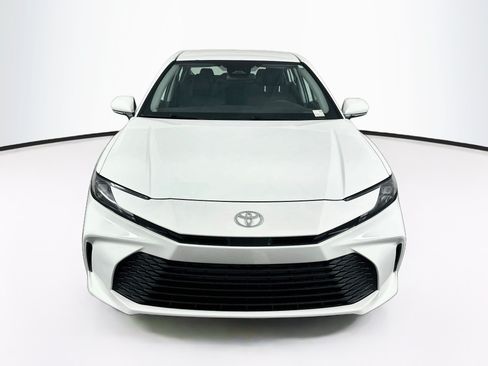 Used 2025 Toyota Camry LE FWD image 2