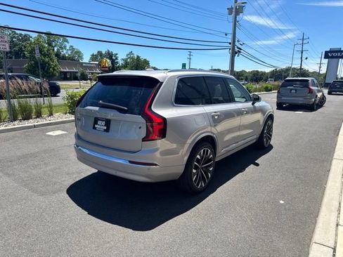 Certified 2025 Volvo XC90 B6 Plus AWD/4WD image 5