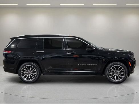 Used 2021 Jeep Grand Cherokee L Summit image 2