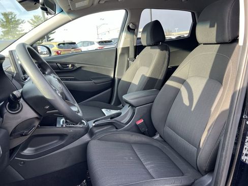 Used 2023 Hyundai Kona SEL image 13