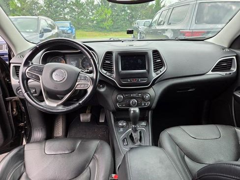 Used 2021 Jeep Cherokee Latitude Lux AWD/4WD image 6