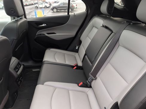 Used 2018 Chevrolet Equinox Premier image 13