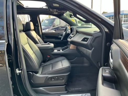 Used 2023 Chevrolet Tahoe High Country w/ Advanced Technology Package AWD/4WD image 34